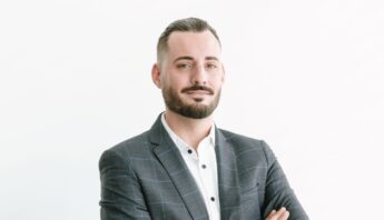 El secretario de ingenierosVA, Borja Fernández Villar, reconocido en los Premios Castilla y León Económica al Mejor Directivo