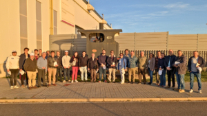 ingenierosVA reúne a medio centenar de colegiados en la visita técnica a los talleres de RENFE