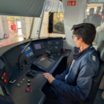 ingenierosVA reúne a medio centenar de colegiados en la visita técnica a los talleres de RENFE